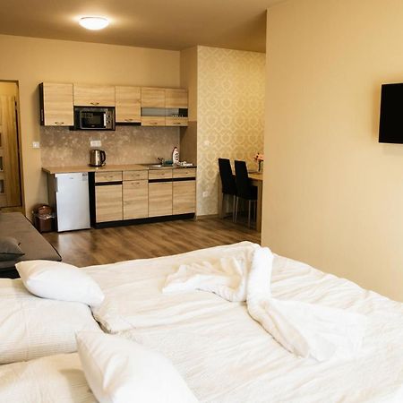 Jazmin Apartmany Velky Meder Exterior photo
