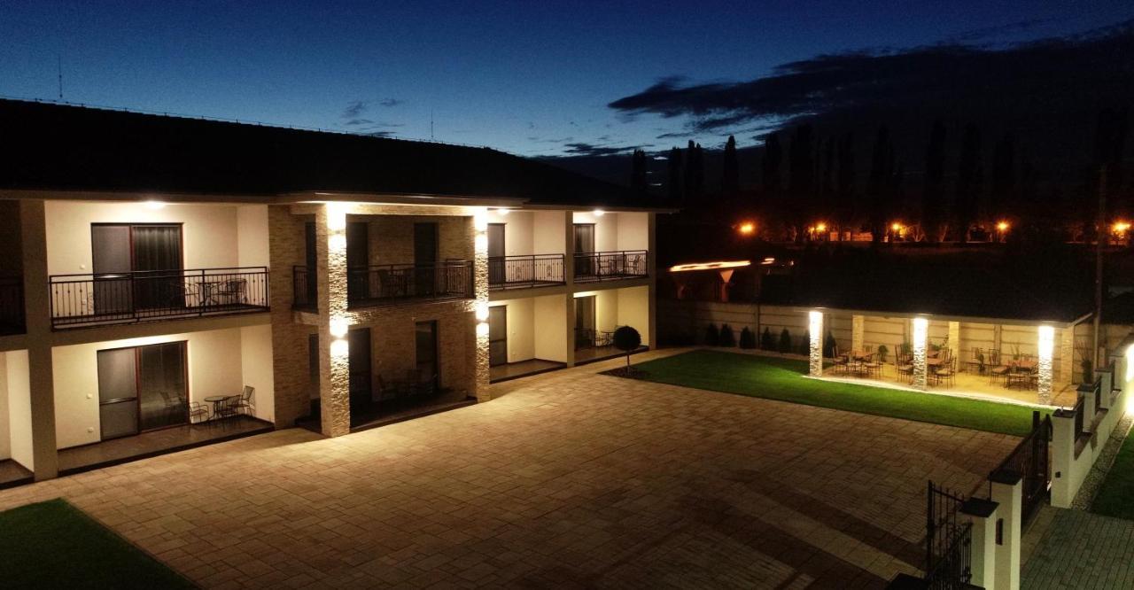 Jazmin Apartmany Velky Meder Exterior photo